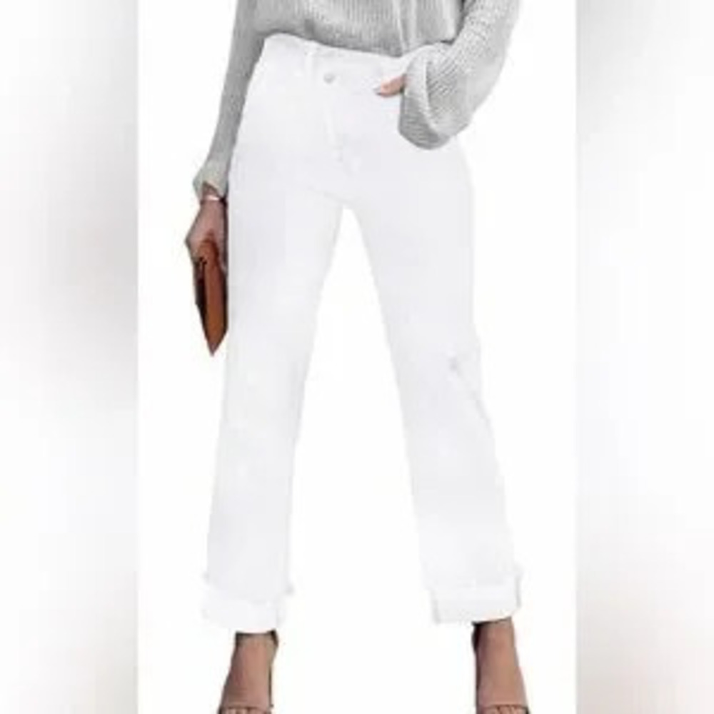 Women's Light Distressed Jeans